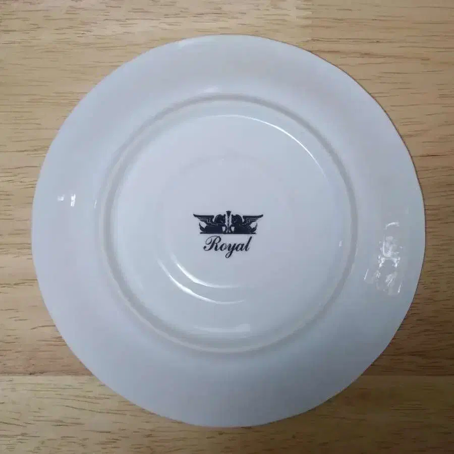 سرویس قهوه خوری یا چای خوری یا صبحانه خوری|ظروف سرو و پذیرایی|چالوس, |دیوار