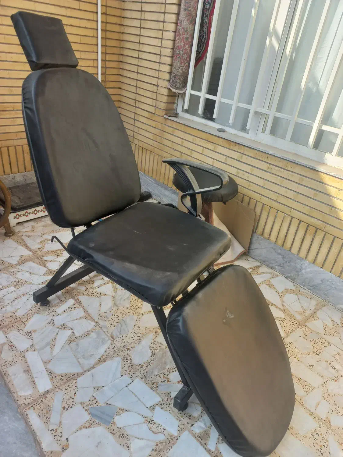 صندلی آرایشگاه|آرایشگاه و سالنهای زیبایی|شاهینشهر, شهرک گلدیس|دیوار