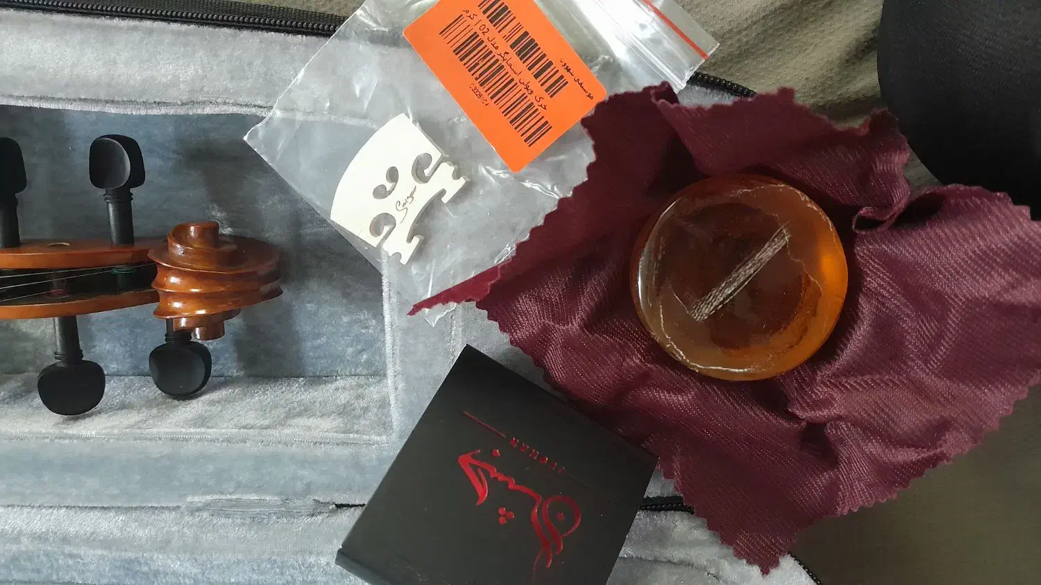 ویولن TF سایز 4/4.کاملا سالم.حدودیکماه استفاده شده|ویولن|کرج, حیدرآباد|دیوار