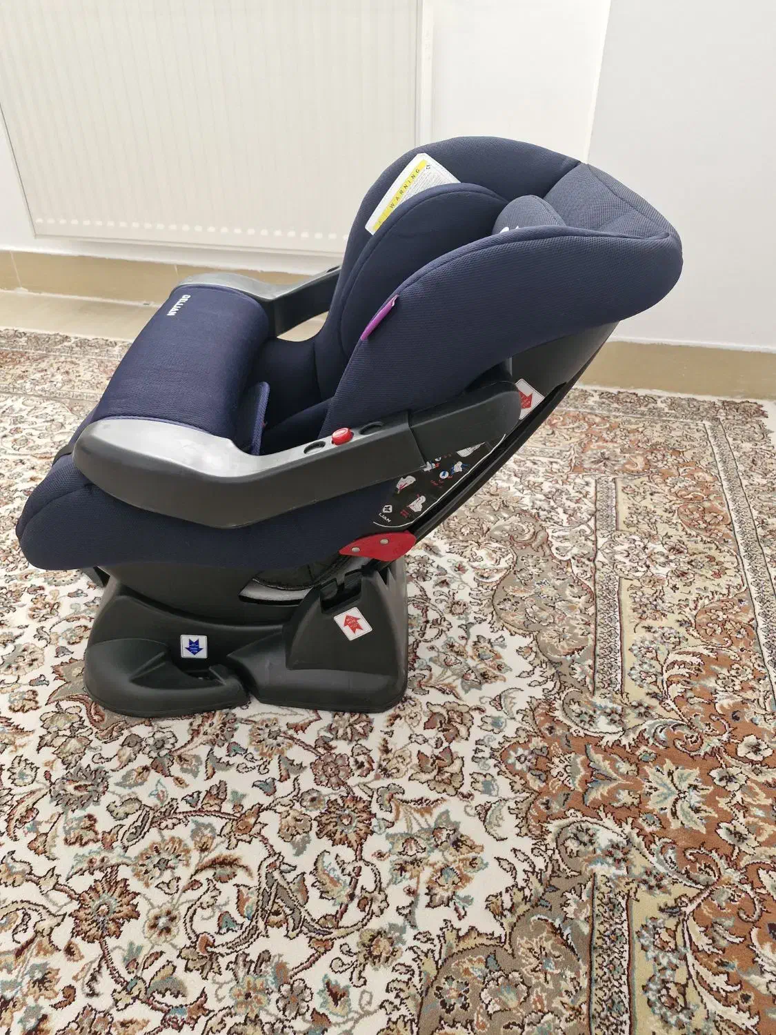 صندلی کودک و کریر|تخت و صندلی بچه|سنندج, |دیوار