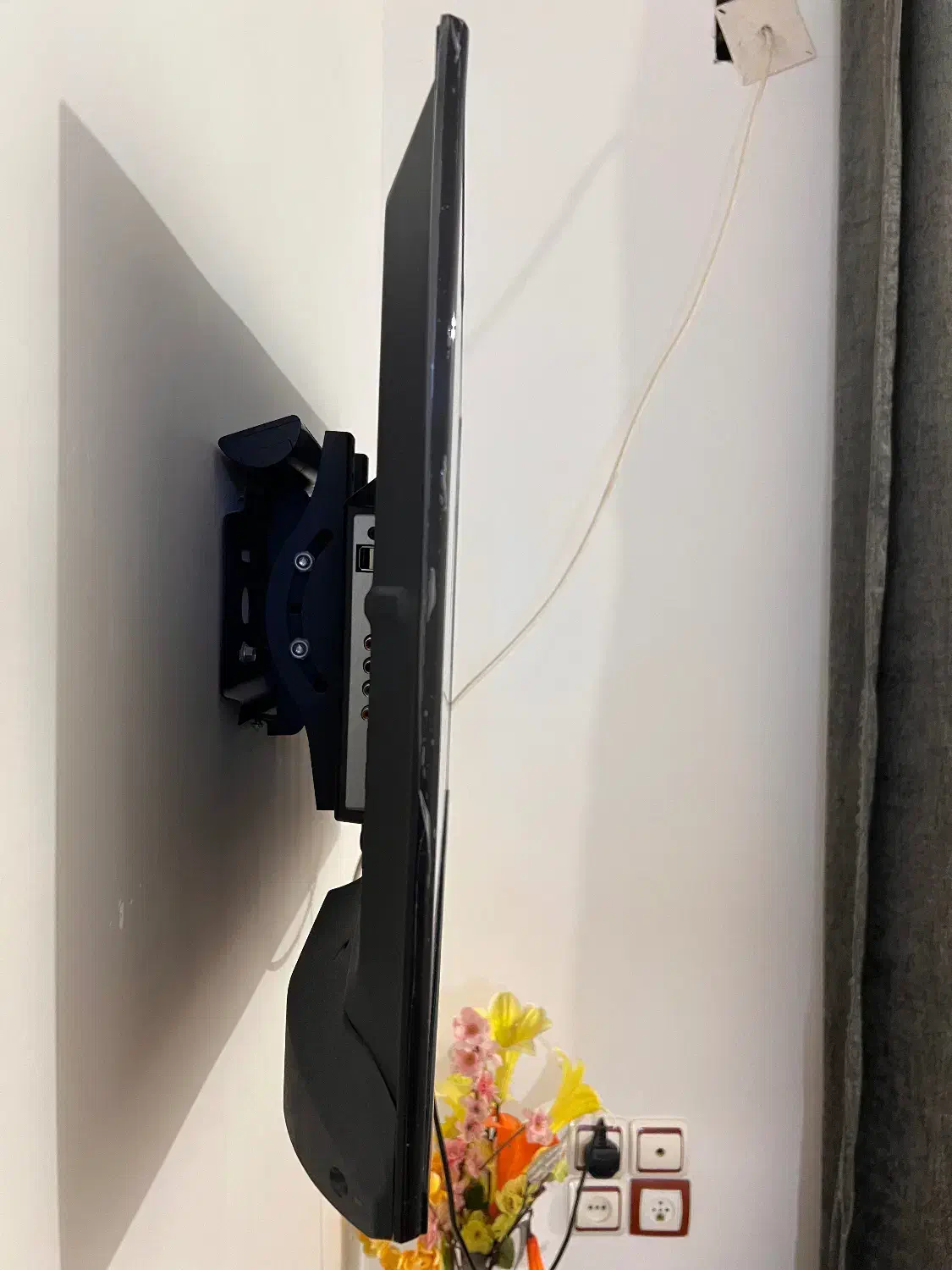 تلوزیون ۳۲ اینج|تلویزیون و پروژکتور|میناب, |دیوار