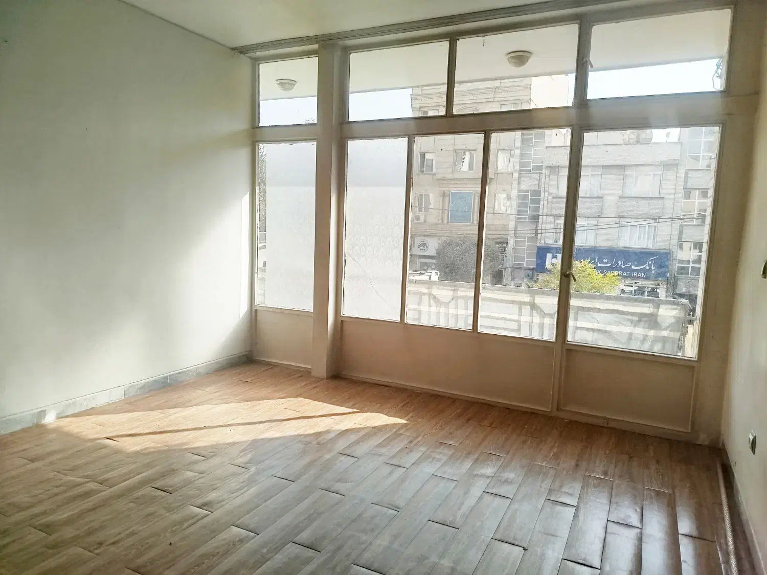 آپارتمان80متری -طبقه اول- بالکن- خ 24 متری|اجارهٔ آپارتمان|ری, شهرری|دیوار