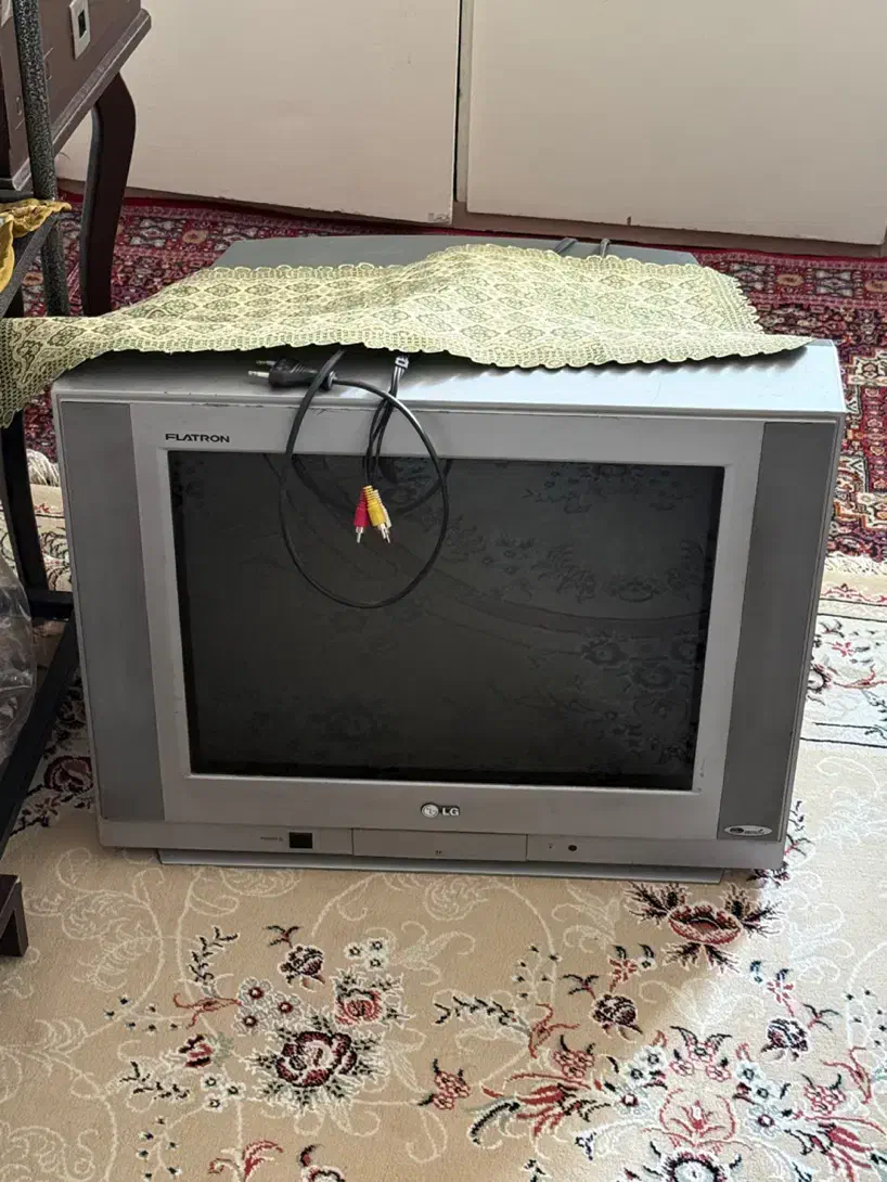 تلویزیون ال جی به همراه دیجیتال|تلویزیون و پروژکتور|بیرجند, |دیوار