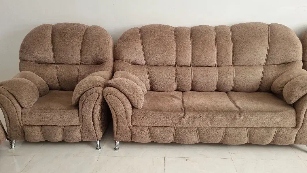 مبل راحتی ۷ نفره|مبلمان خانگی و میز عسلی|تربتحیدریه, شهرک ولیعصر|دیوار