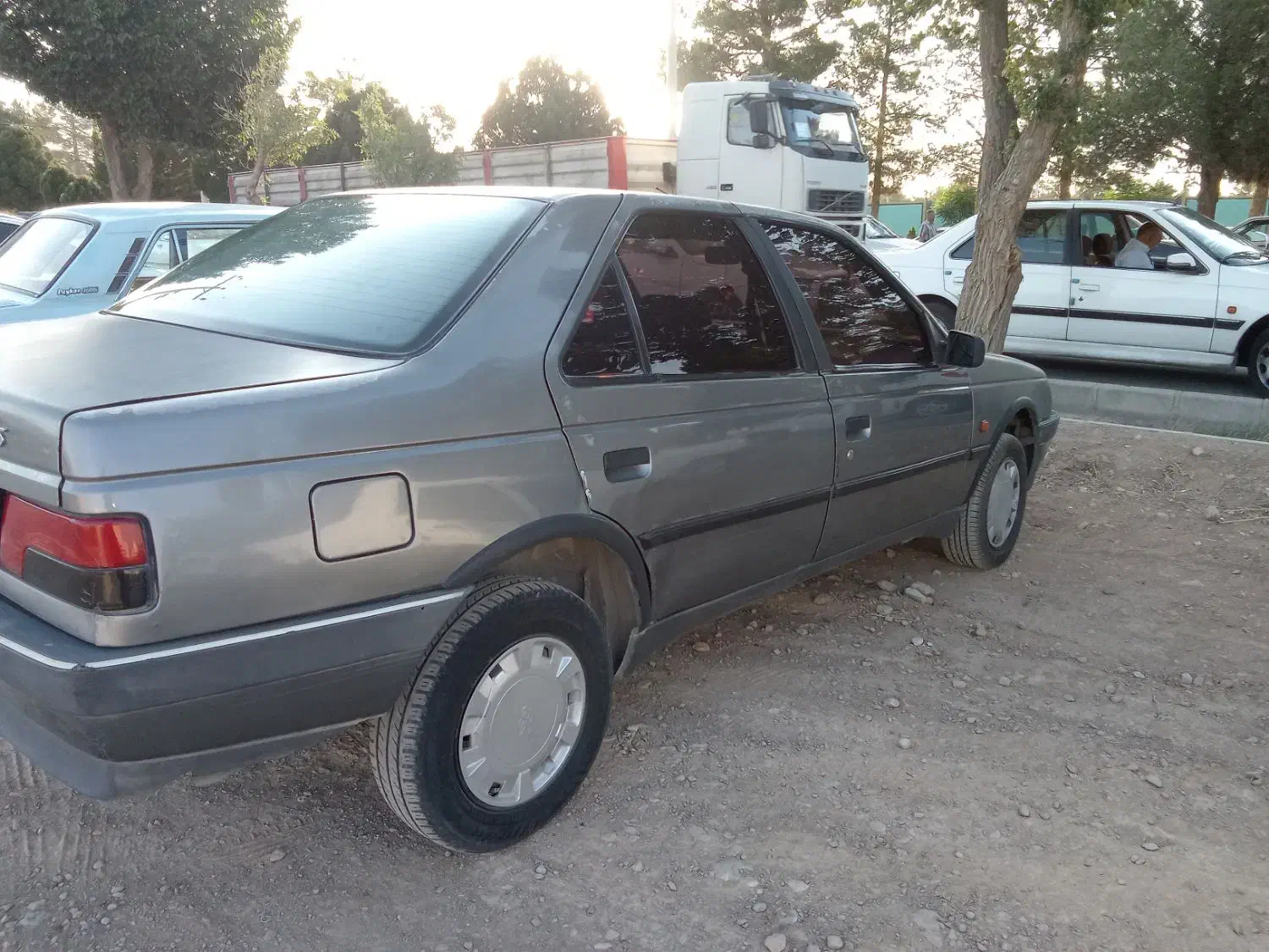 پژو 405 مدل 86|خودرو سواری و وانت|آباده, |دیوار