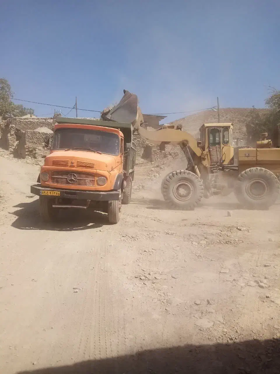 حمل شن و آهک.شفته...لطفا توضیحات رو کامل بخونید|خدمات حمل و نقل|زرند, |دیوار