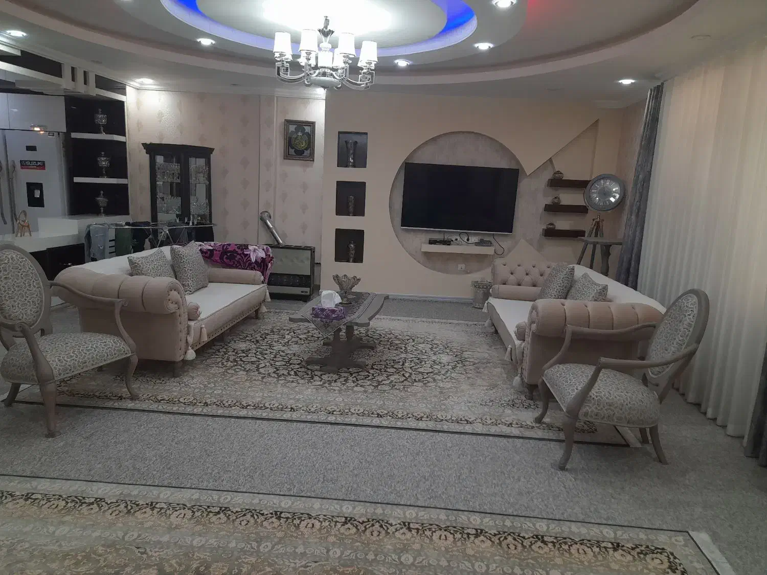 مبل و میز ست|مبلمان خانگی و میز عسلی|جم, |دیوار