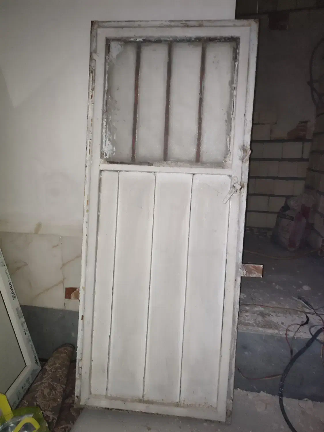 درب|مصالح و تجهیزات ساختمان|همدان, |دیوار