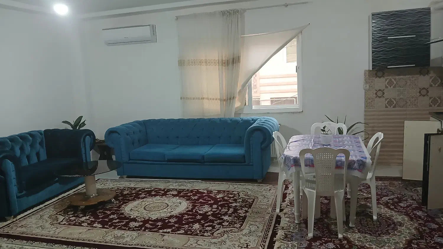 آپارتمان در طبقه اول برای مسافر|اجارهٔ کوتاه‌مدت آپارتمان و سوئیت|املش, |دیوار