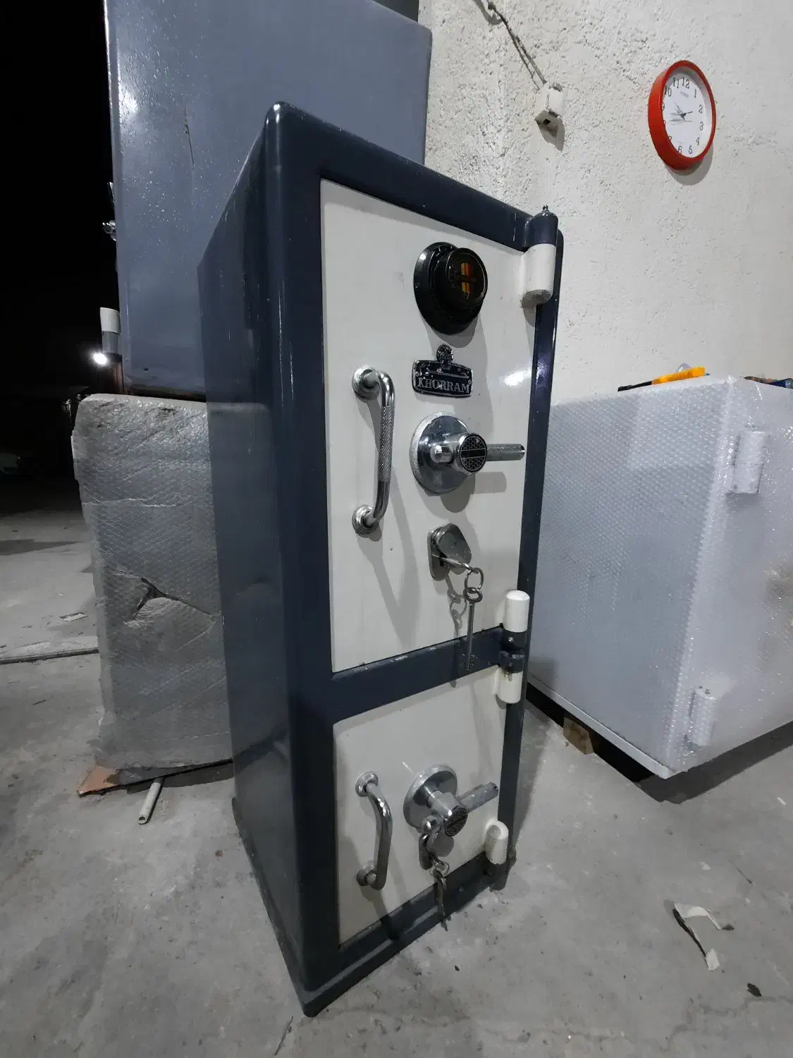 گاوصندوق ۱۰۰ خرم ۴۰ در ۴۰ / گاو صندوق اصل|ابزارآلات|تهران, خلیج فارس|دیوار