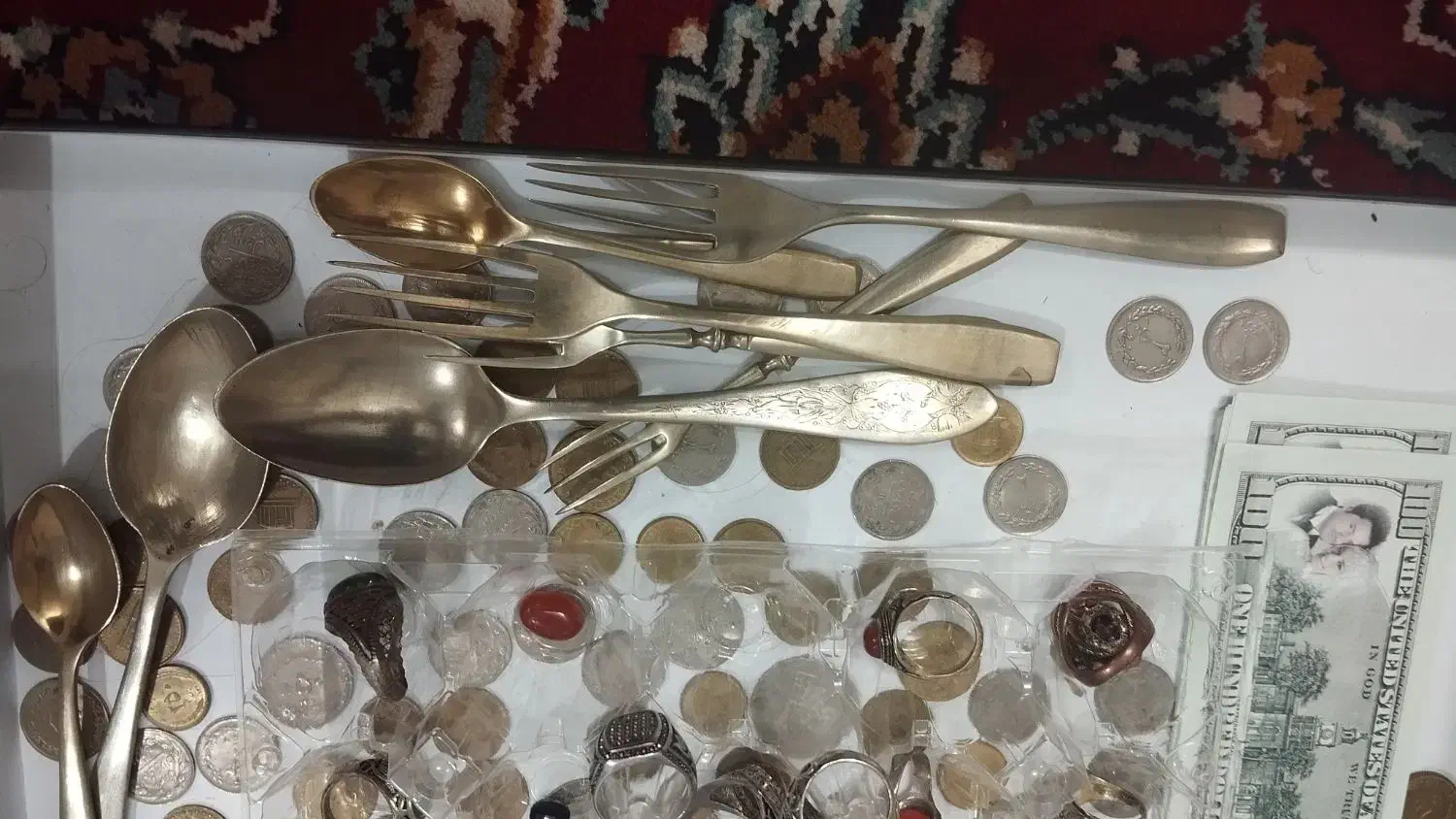 انگشتر و سکه وقاشق وچنگال نقره|کلکسیون سکه، تمبر، اسکناس|کاشان, آیت الله سعیدی|دیوار