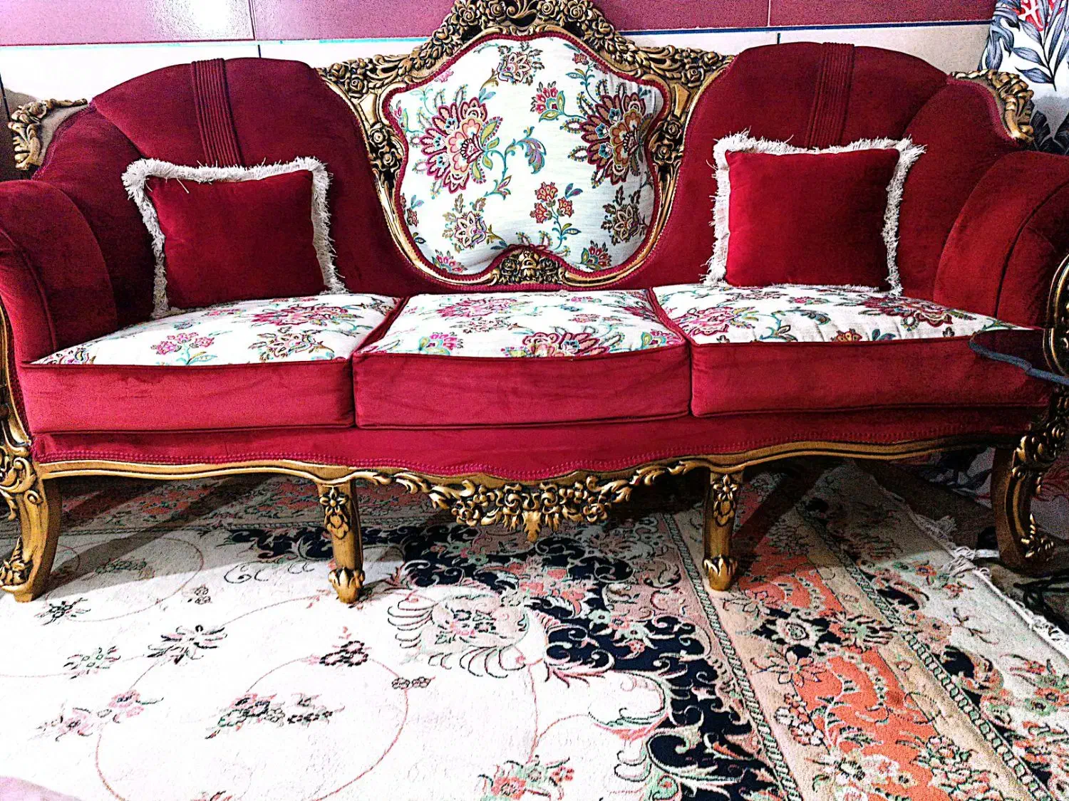 مبل سلطنتی ۹ نفره بسیار شیک و کم کارکرد|مبلمان خانگی و میز عسلی|آزادشهر, |دیوار