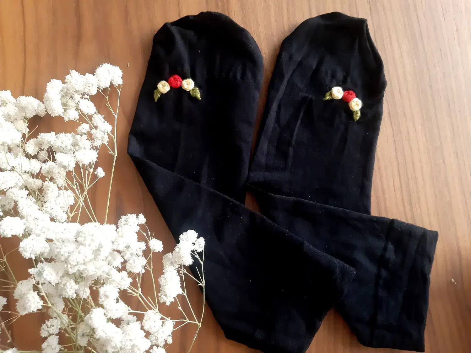 جوراب گلدوزی شده|لباس|ساوه, |دیوار