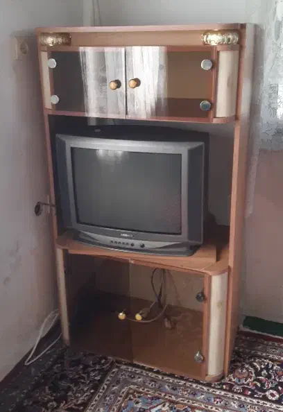 میز تلوزیون چوبی (فروش فوری)|میز تلویزیون|چاف و چمخاله, |دیوار