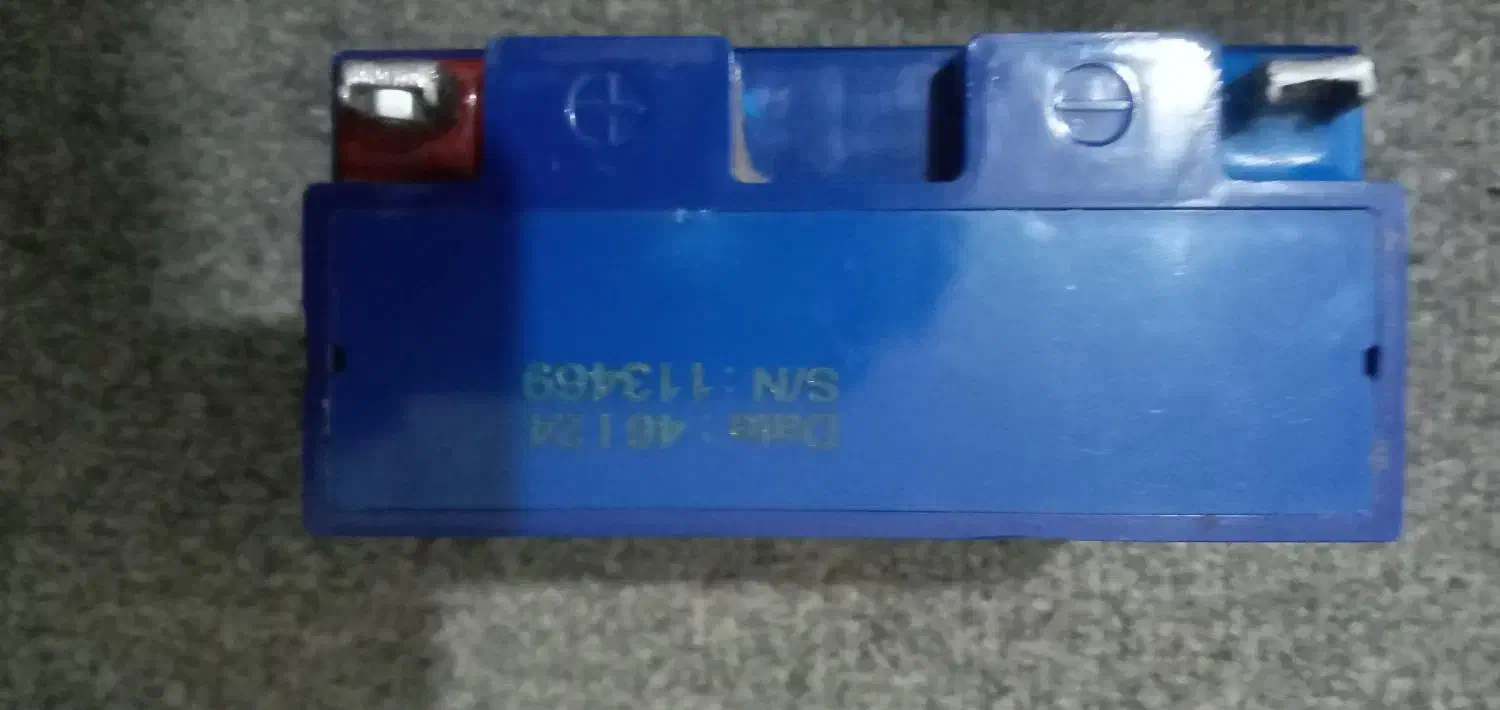 باطری موتور در حد نو|قطعات یدکی و لوازم جانبی|بروجرد, |دیوار