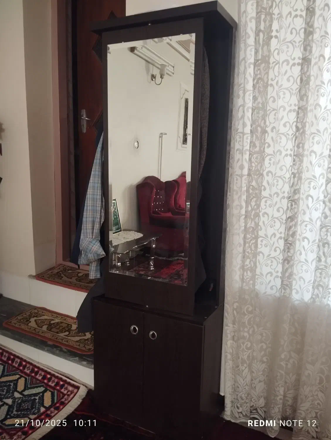 جاکفشی|جاکفشی، کمد، دراور|میانه, |دیوار