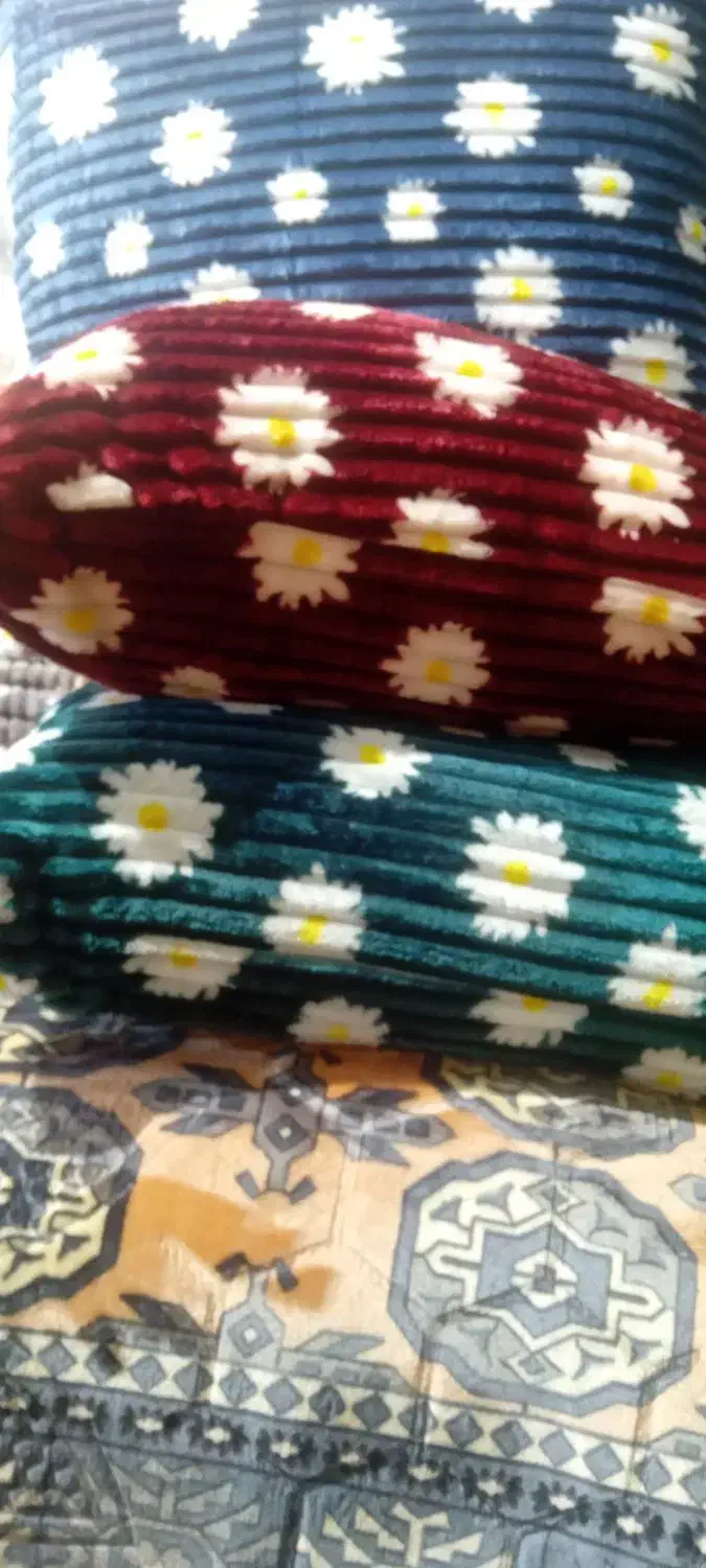 روبالشی خارجی و پتوفرش|رختخواب، بالش، پتو|دورود, |دیوار