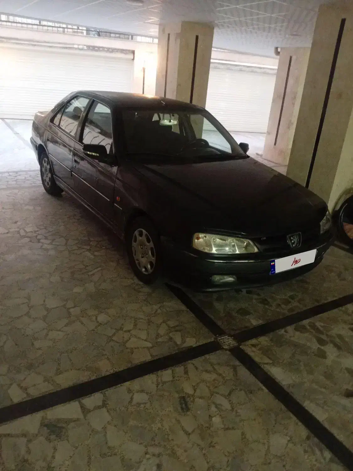 پژو پارس مشکی مدل ۸۳|خودرو سواری و وانت|رشت, دروازه لاکان|دیوار