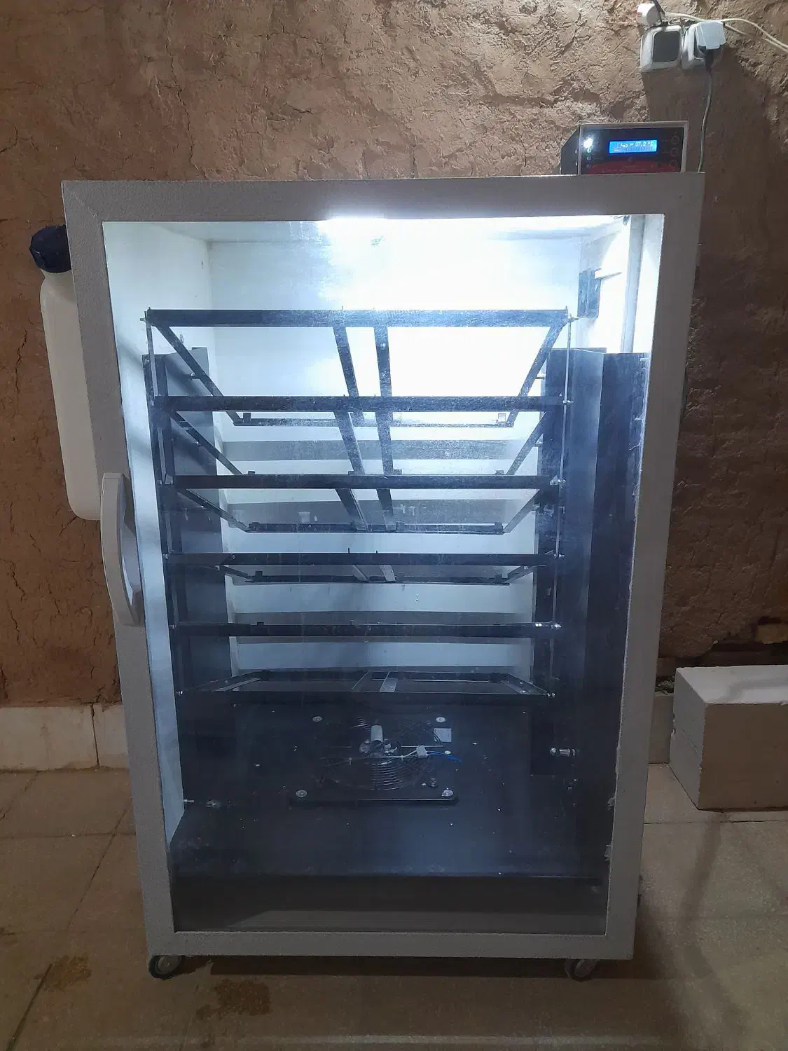 دستگاه جوجه کشی ۱۰۰۸ تایی ققنوس|لوازم جانبی حیوانات|یزد, |دیوار