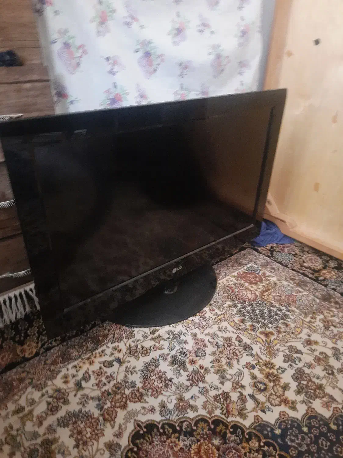 تلویزیون ال جی 32اینچ|تلویزیون و پروژکتور|قم, کلهری|دیوار