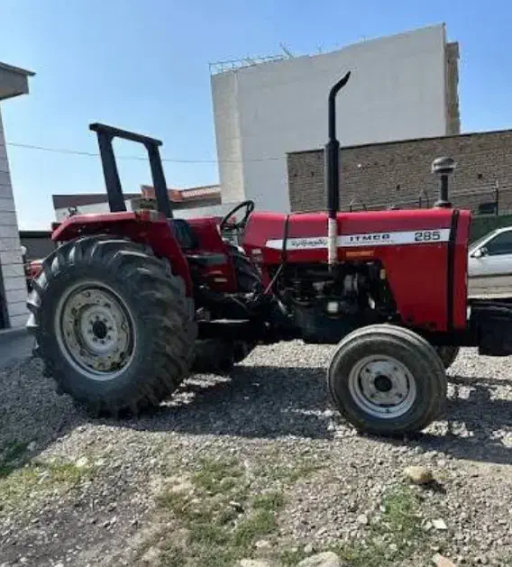 کار با تراکتور گاو آهن شش گلا|خدمات باغبانی و درختکاری|نورآباد, |دیوار