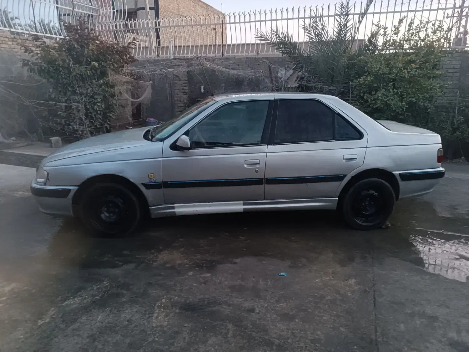 پژو پارس مدل 83|خودرو سواری و وانت|سراوان, |دیوار