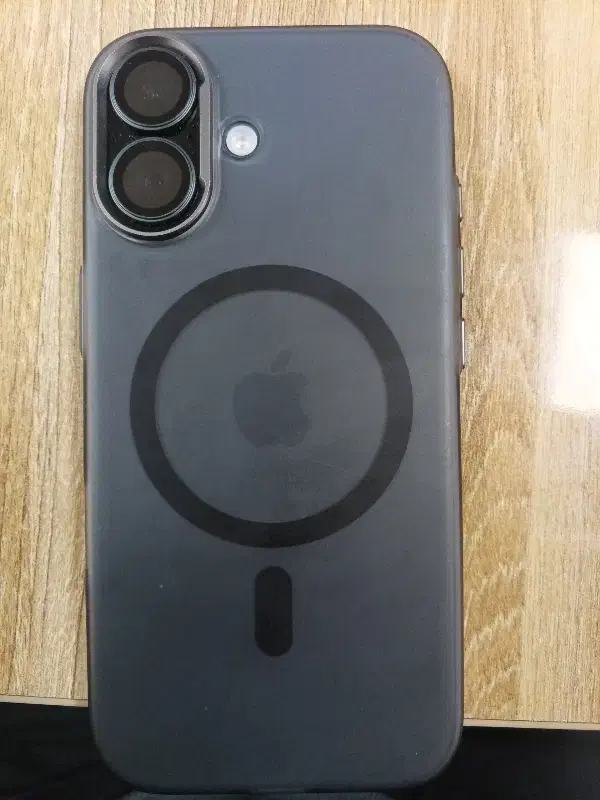 ایفون ۱۷.|موبایل|اصفهان, نقش جهان|دیوار