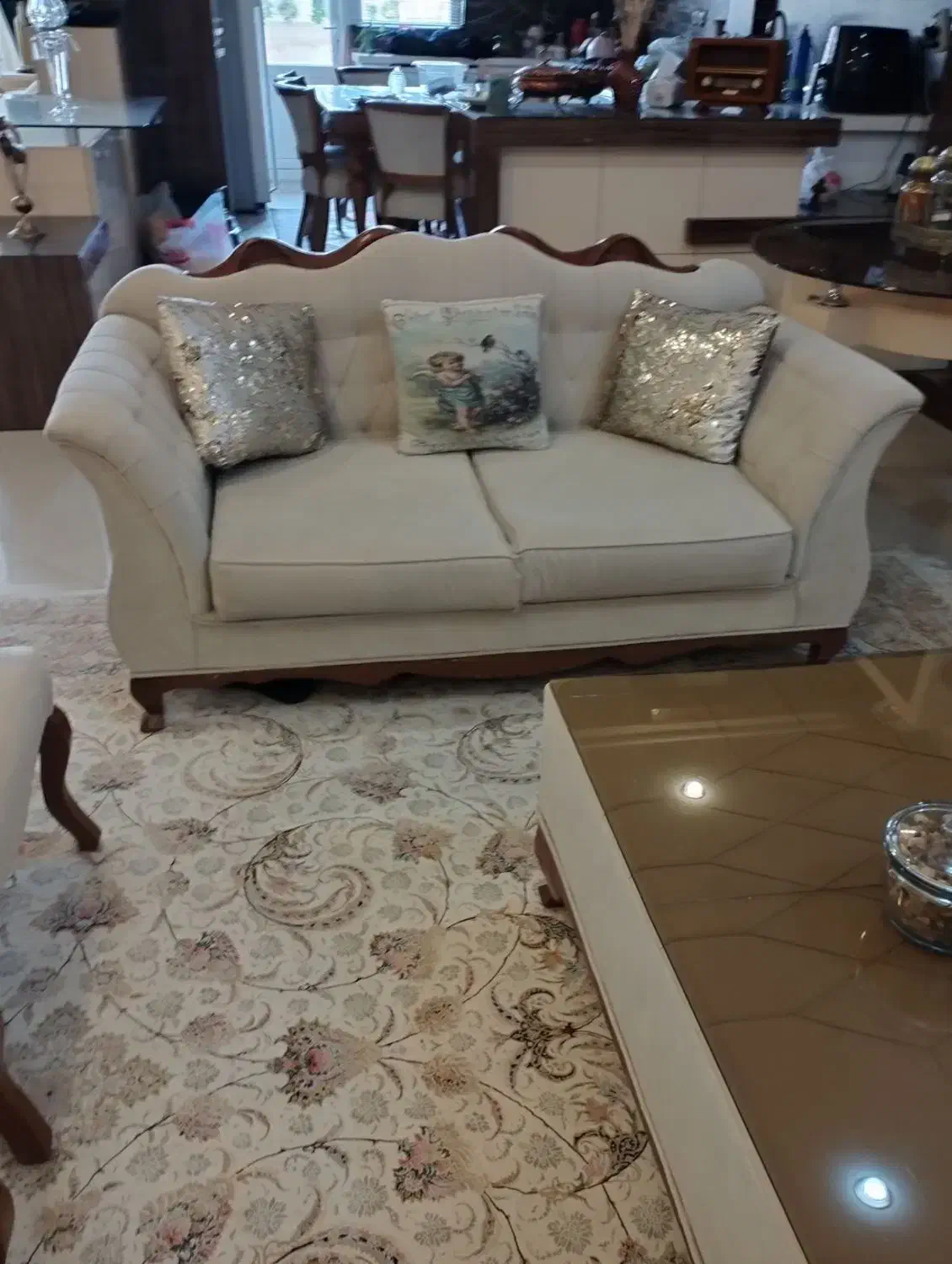 سرویس مبل ۷نفره با میز|مبلمان خانگی و میز عسلی|مشهد, دانشجو|دیوار