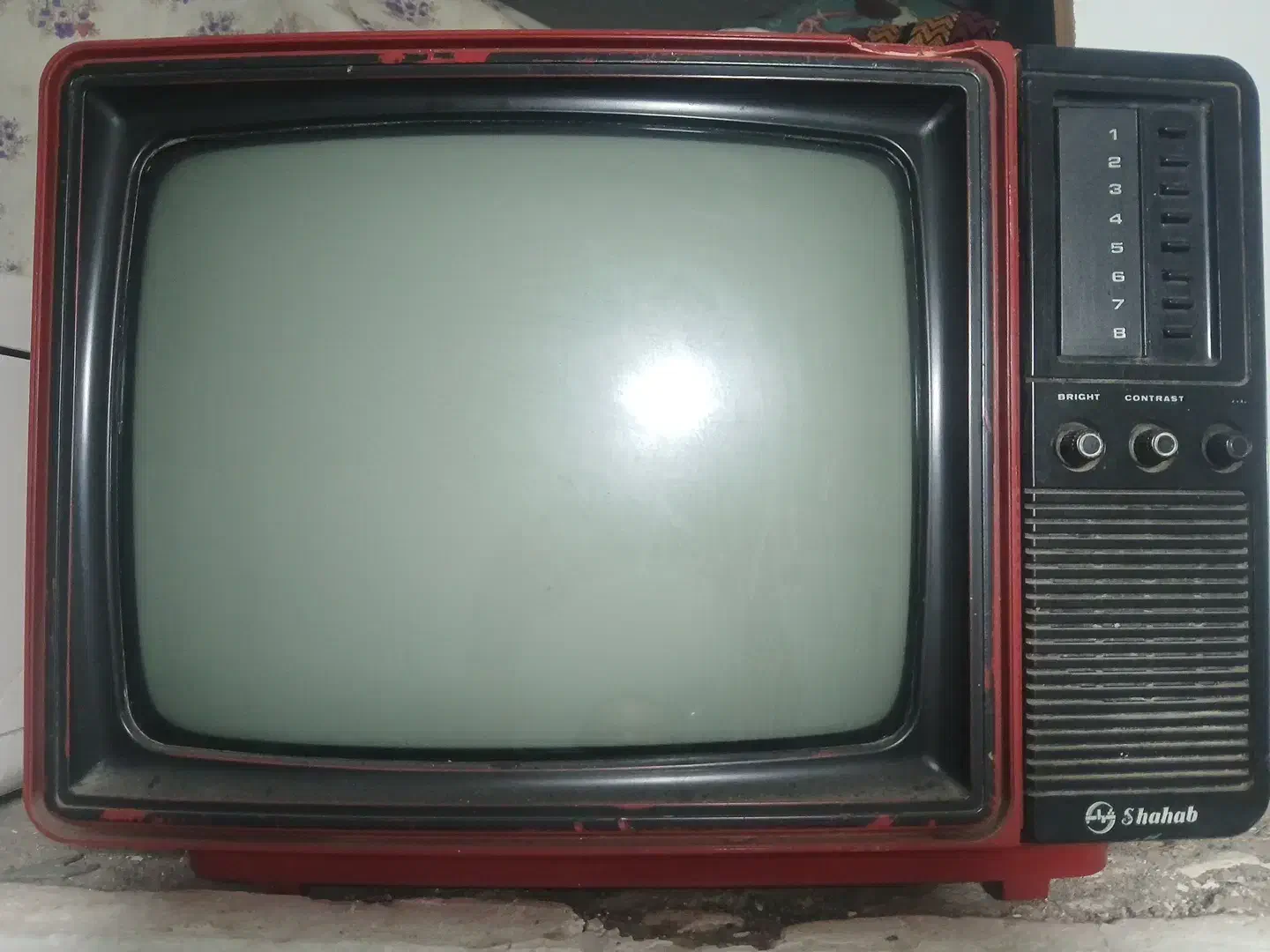 تلویزیون قدیمی شهاب ( دکوری)|تلویزیون و پروژکتور|مشهد, ایوان|دیوار