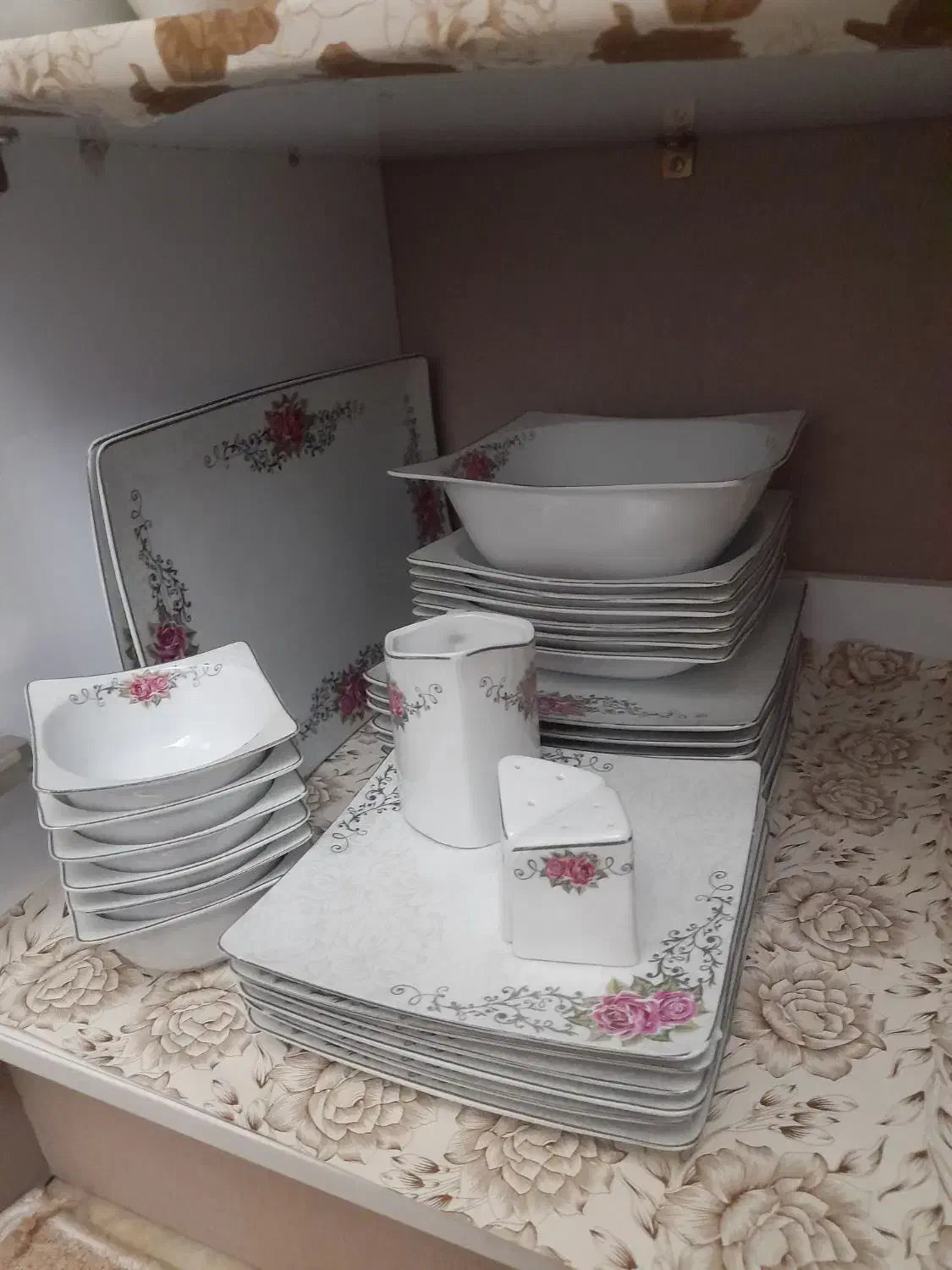 چینی پردیس|ظروف سرو و پذیرایی|قم, شهرک امام حسن|دیوار