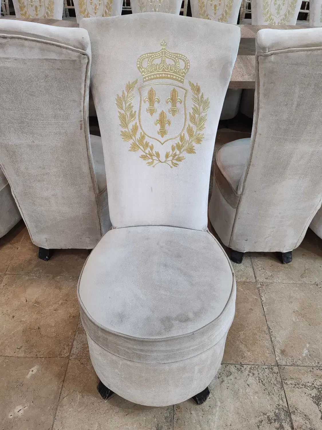 صندلی وی ای پی|صندلی و نیمکت|گرگان, |دیوار