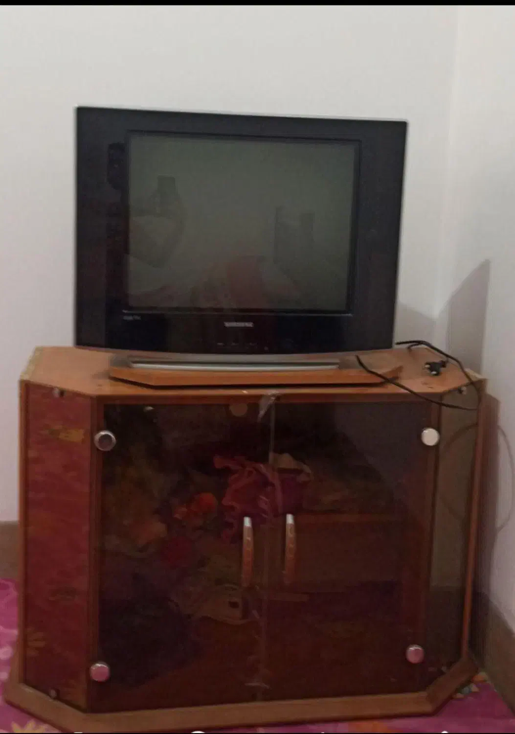 تلویزیون و زیر تلویزیون|تلویزیون و پروژکتور|شیراز, رکنآباد|دیوار