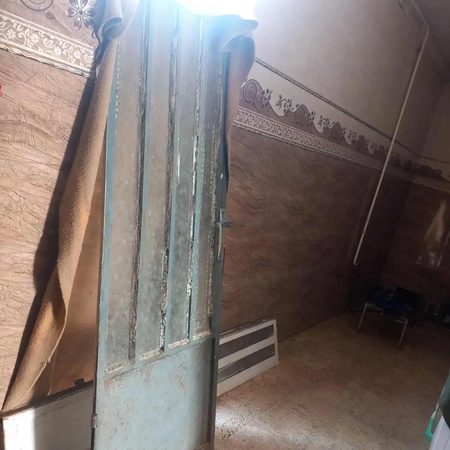فروش درب و پنجره سالم با شیشه و دستگیره.۱۵ملیون|مصالح و تجهیزات ساختمان|سوسنگرد, |دیوار