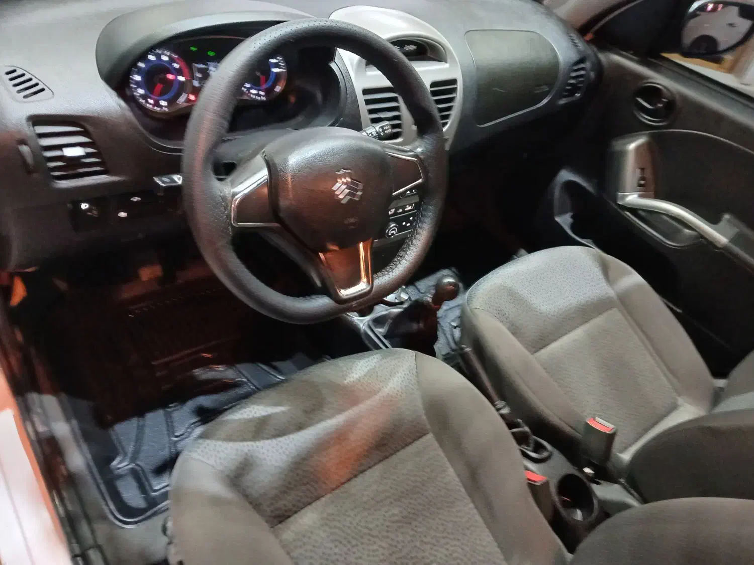 ساینا اس|خودرو سواری و وانت|یزد, |دیوار