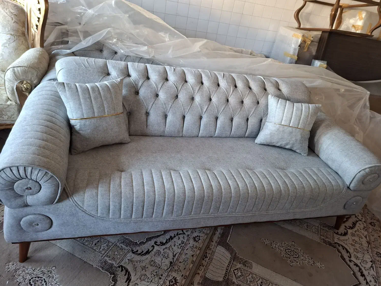 فروش مبل راحتی کاملا نو|مبلمان خانگی و میز عسلی|خلخال, |دیوار