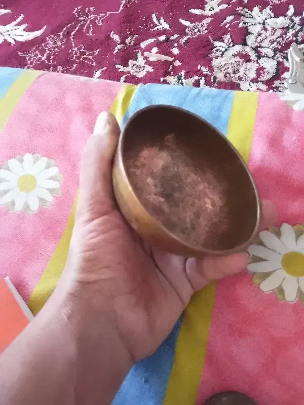 کاسه مسی کهنه|کلکسیون اشیاء عتیقه|شیروان (خراسان), |دیوار