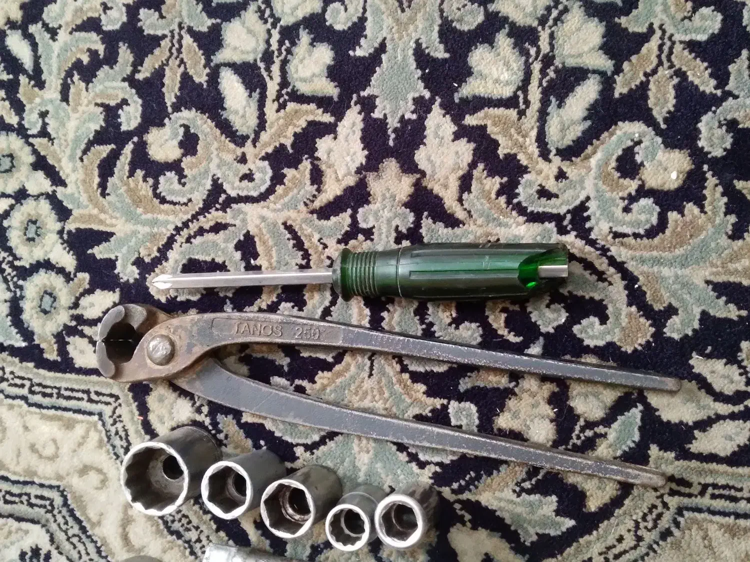 اچار بکس|ابزارآلات|رودهن, |دیوار