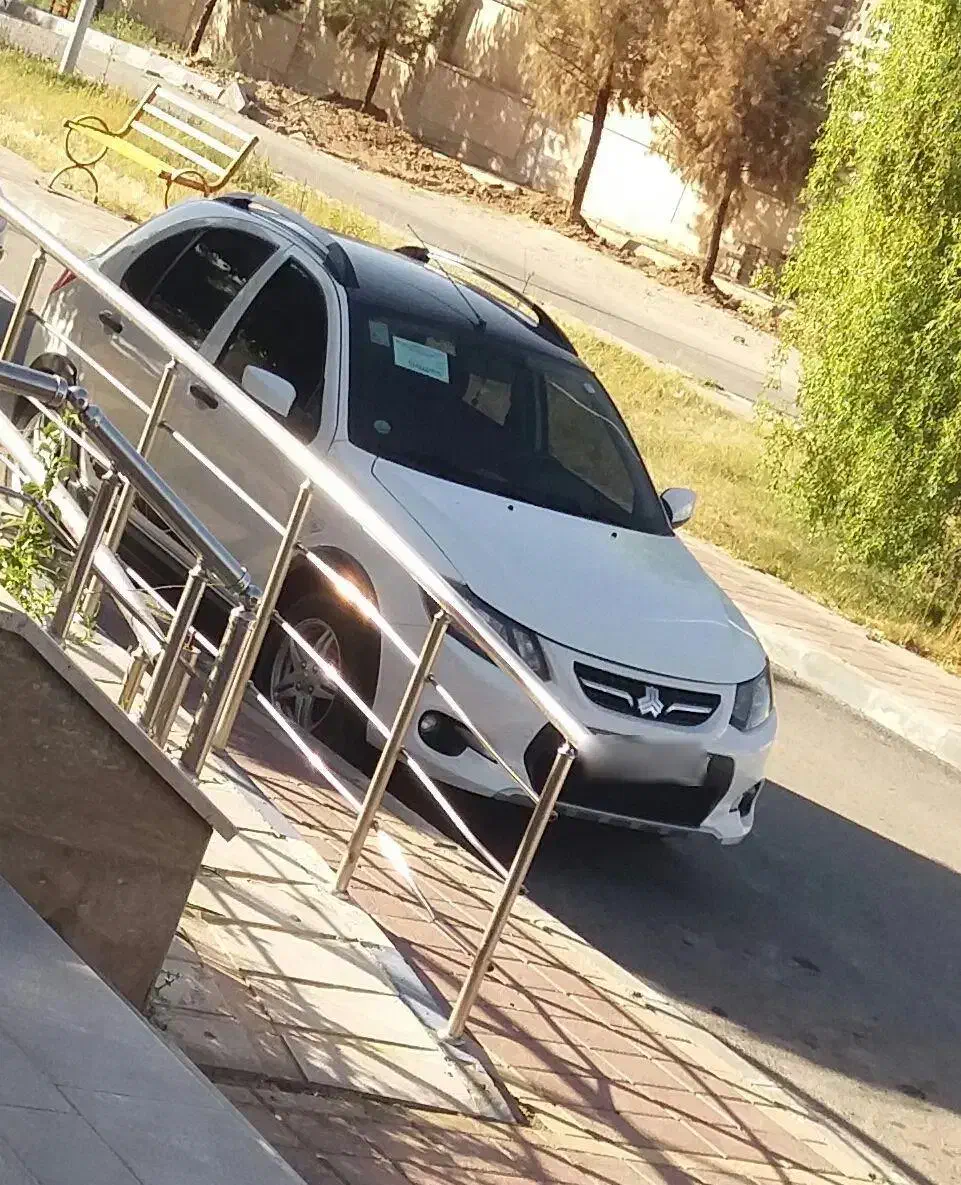 کوییک R سفید مشکی پارس خودرو|خودرو سواری و وانت|نهاوند, |دیوار