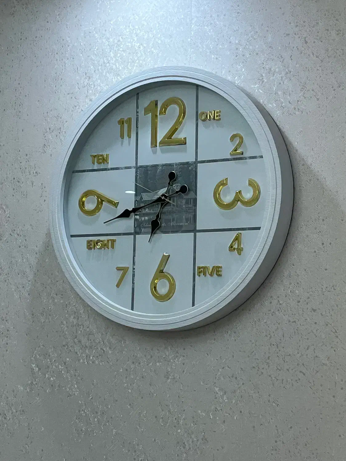 ساعت دیواری|ساعت دیواری و تزئینی|پرند, فاز ۰|دیوار