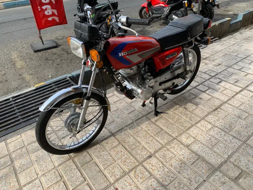 هوندا ۱۲۵ ۴۰۳ صفر|موتورسیکلت|اندیشه, اندیشه فاز ۱|دیوار