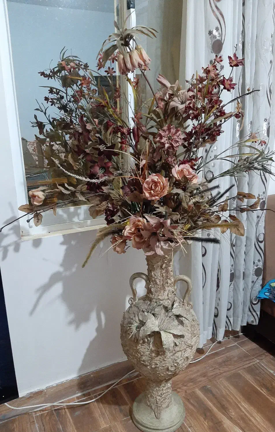 گلدان دکوراتیو لاکچری|صنایع دستی و سایر لوازم تزئینی|املش, |دیوار