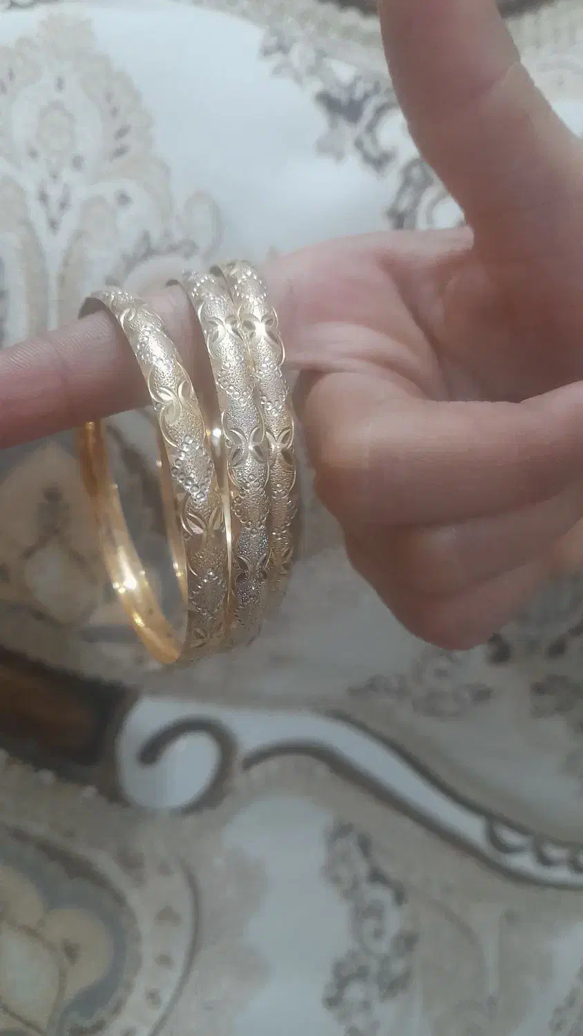 النگو|جواهرات|نیشابور, ده حلاج|دیوار