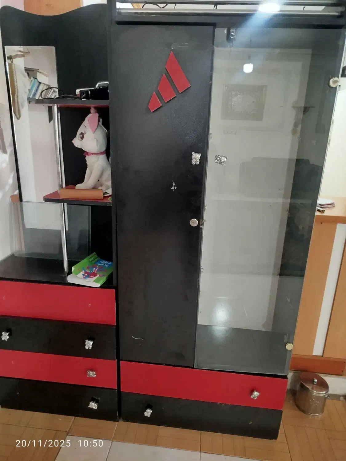 کمد نوجوان|تخت و سرویس خواب|بروجرد, |دیوار