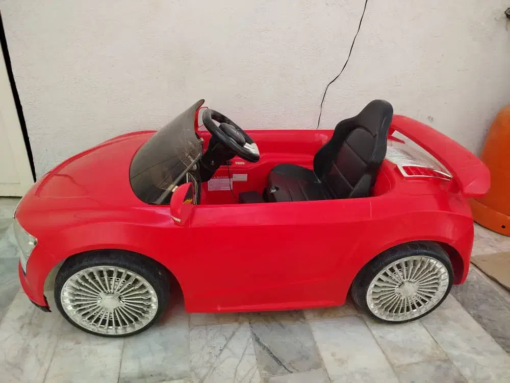 ماشین شارژی اسپرت  دوموتوره|اسباب‌بازی بچه|داراب, |دیوار