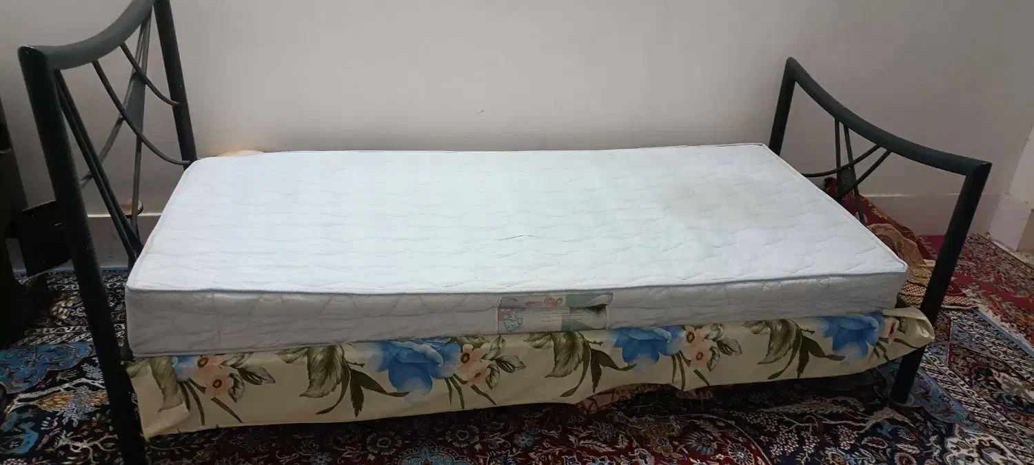 تخت خواب یک نفره به همراه خوشخواب|تخت و صندلی بچه|کاشمر, |دیوار