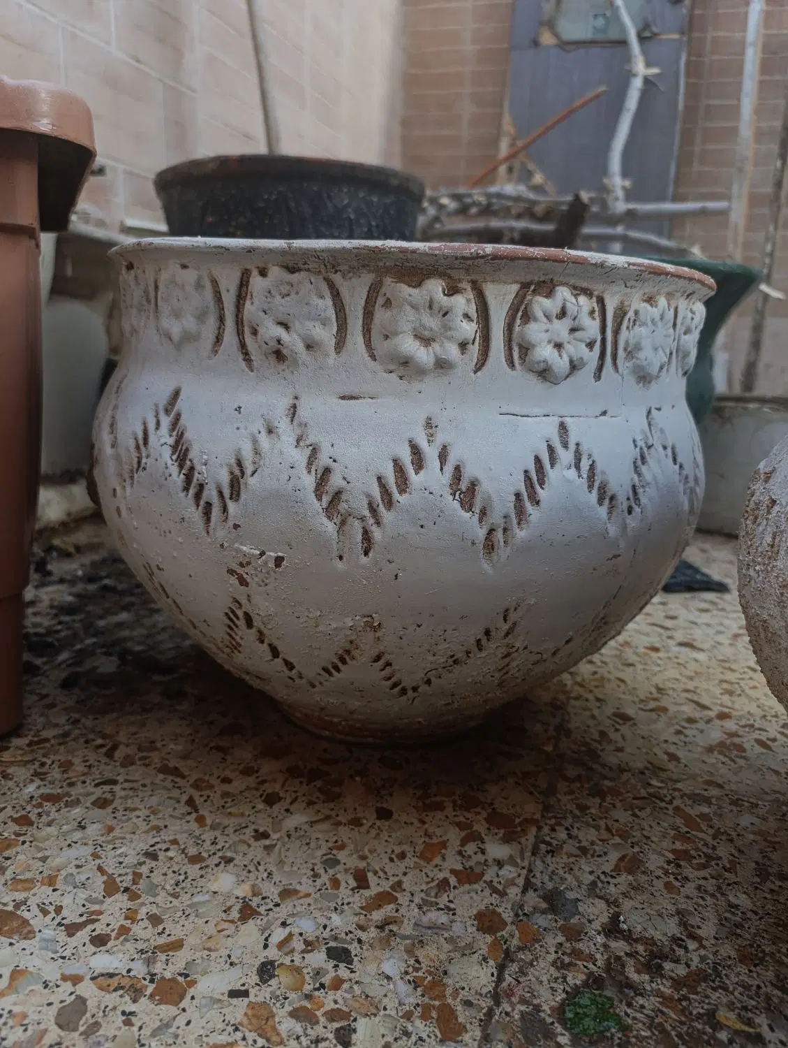 گلدان|گل و گیاه طبیعی|اصفهان, عسگریه|دیوار