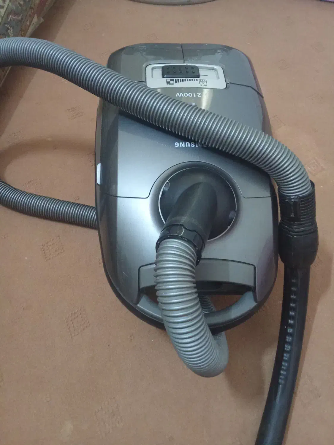 جاروبرقی کارکرده تمیز|جاروبرقی، جارو شارژی، بخارشو|فولادشهر, مسکن مهر فولادشهر|دیوار