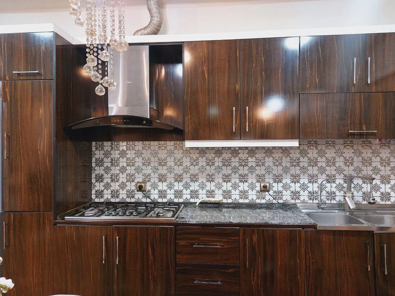 کابینت|مصالح و تجهیزات ساختمان|چاف و چمخاله, |دیوار