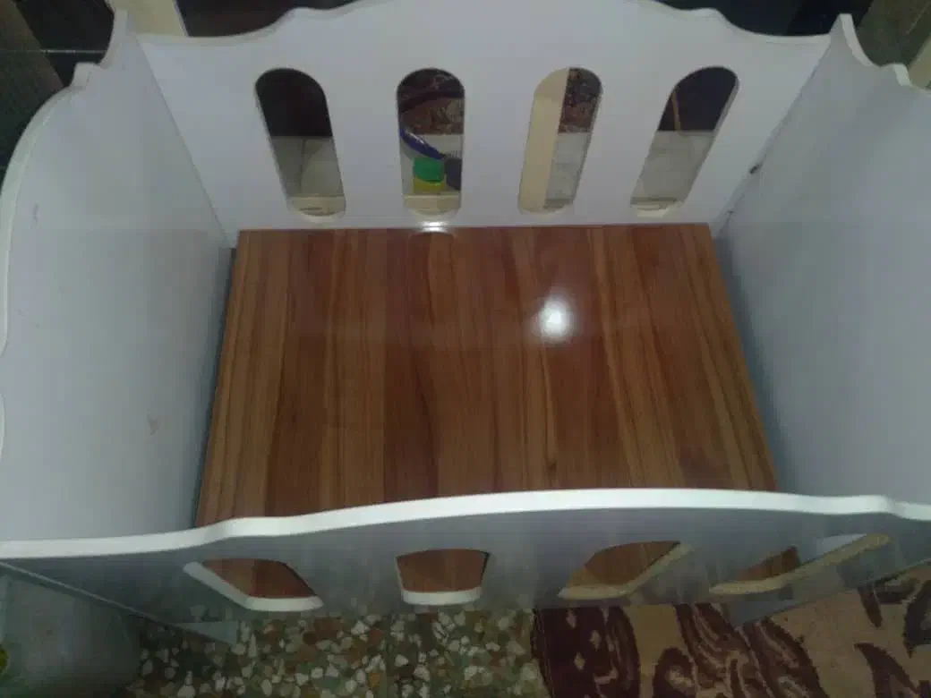 گهواره|تخت و صندلی بچه|شهرضا, |دیوار