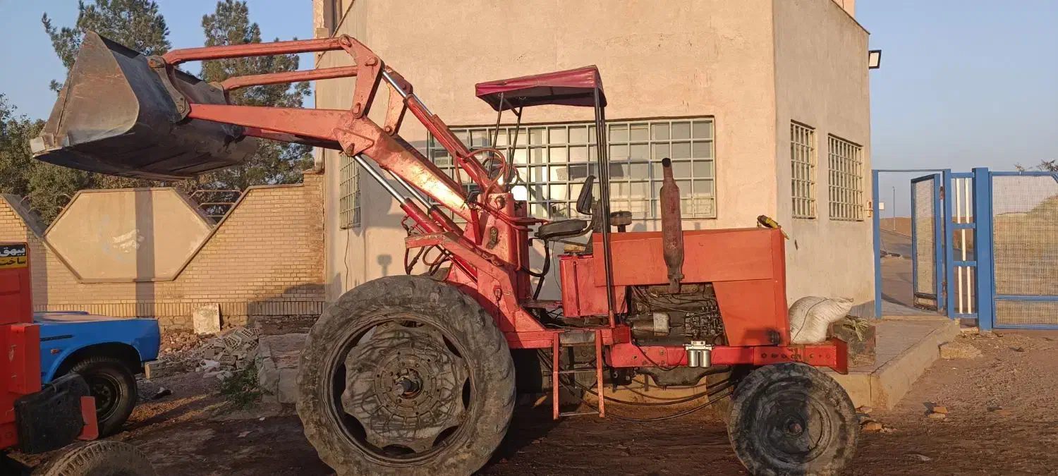 تراکتور بیل عقب فنی در حد|خودرو سنگین|سبزوار, اسلام آباد|دیوار